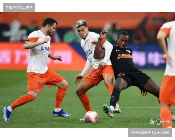 足球青训破局调查：学训矛盾、场地与教练资源困境待解